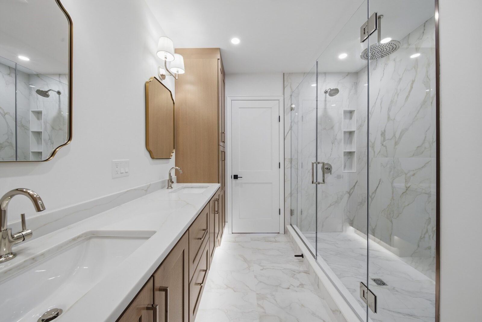 Primary bath double vanity at 421 East Sixth Street, Residence 3