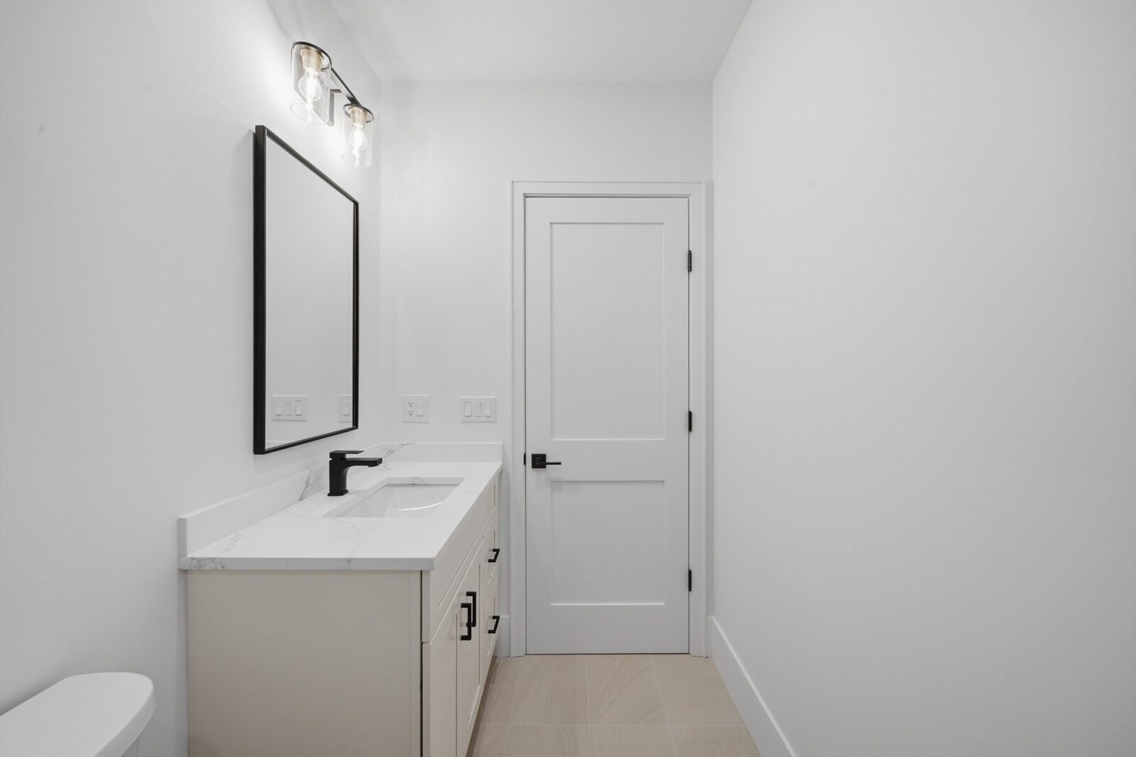Hall bath at 421 East Sixth Street, Residence 3
